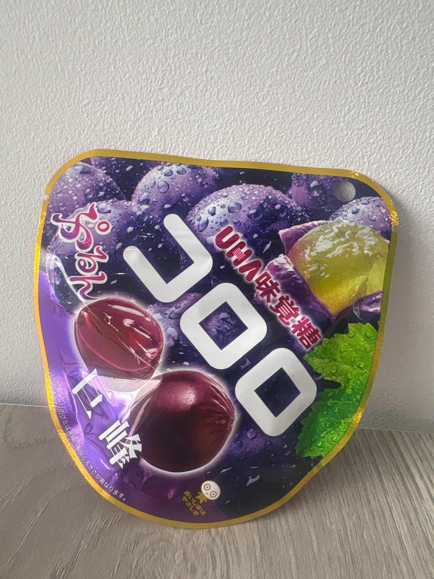 UHA Mikakuto Kororo Grape Gummy Candy
